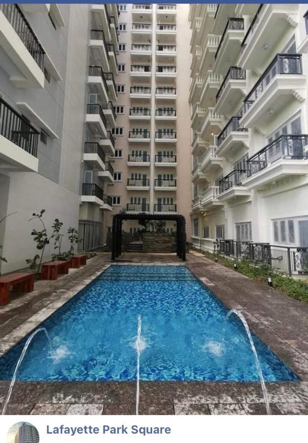 2 Bedroom Corner Executive Suite At Lafayette Park Square Megaworld Blvd Unit 5H Илойло Сити Екстериор снимка